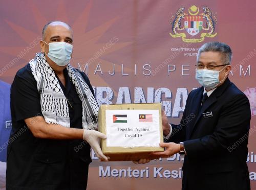 DATUK SERI DR ADHAM BABA