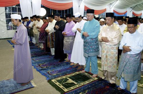 MOHD NAJIB TUN ABDUL RAZAK