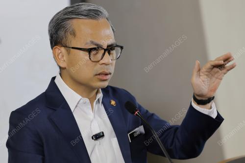 FAHMI FADZIL