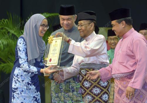 PTJ20_24122015_MAULIDUR
