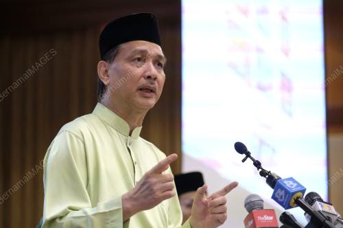 DATUK DR NOOR HISHAM ABDULLAH