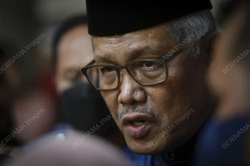 DATUK SERI HAMZAH ZAINUDDIN