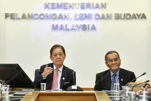 DATUK MOHAMADDIN KETAPI