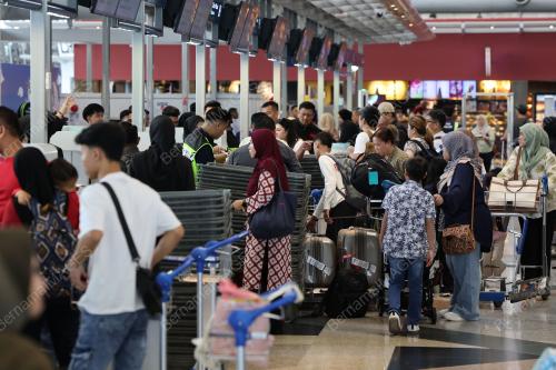 TINJAUAN KLIA TERMINAL 1