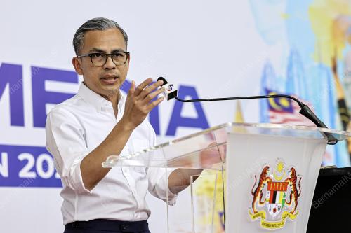 FAHMI FADZIL