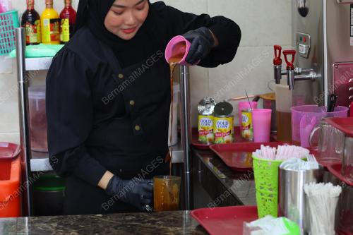 KEMPEN KURANGKAN GULA 2023