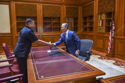 TAN SRI MUHYIDDIN YASSIN