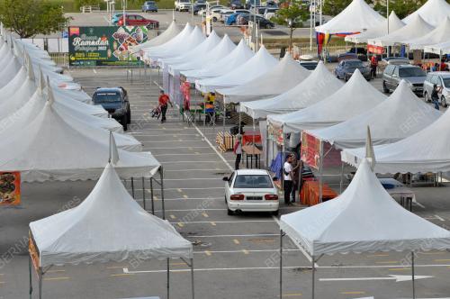 PERSIAPAN PENIAGA BAZAR RAMADAN PUTRAJAYA