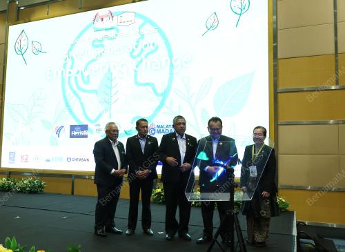 DATUK SERI ALEXANDER NANTA LINGGI