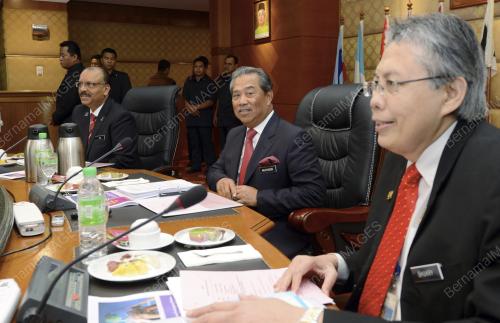 TAN SRI MUHYIDDIN YASSIN