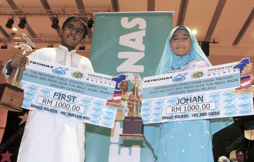 PEMENANG PERTANDINGAN PIDATO