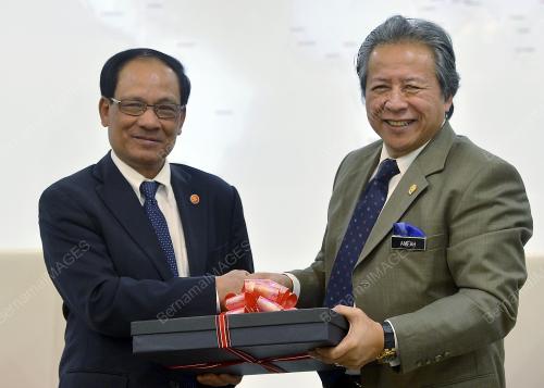PTJ21_07012015_ASEAN