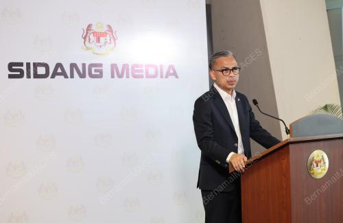FAHMI FADZIL