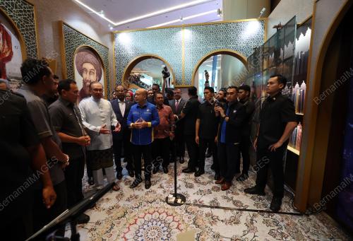 DATUK SERI ANWAR IBRAHIM