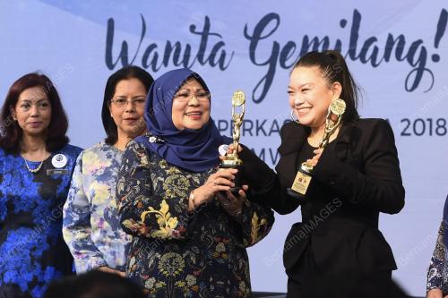 PTJ21_08032018_WANITA