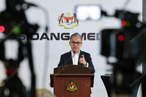 FAHMI FADZIL