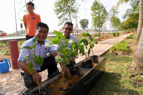 PTJ21_09012018_DENGKIL_BN201801085556