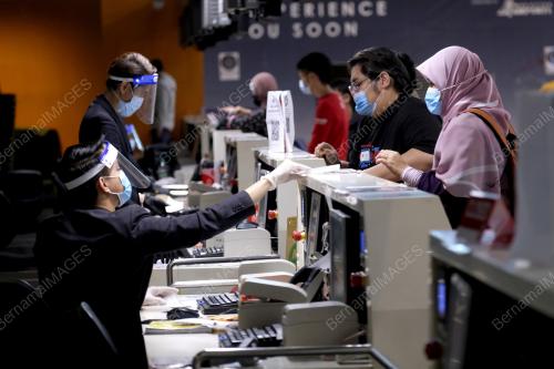 ORANG RAMAI BALIK KAMPUNG