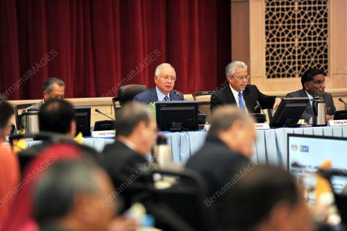 PTJ21_11122013_BAJET