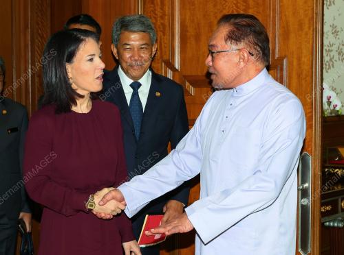 DATUK SERI ANWAR IBRAHIM
