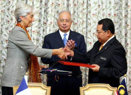 MOHD NAJIB TUN ABDUL RAZAK