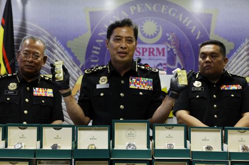 TAN SRI AZAM BAKI