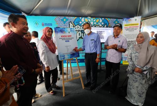 DATUK SERI DR DZULKEFLY AHMAD