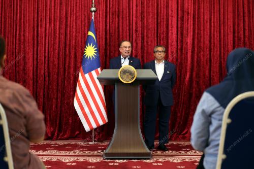 DATUK SERI ANWAR IBRAHIM