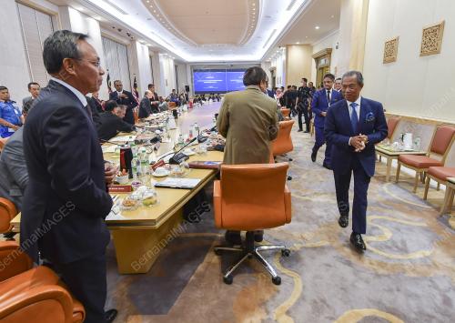 TAN SRI MUHYIDDIN YASSIN