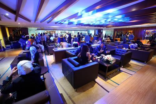 SKY SUITE AIRPORT LOUNGE
