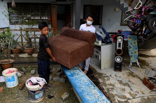 TINJAUAN BANJIR KILAT
