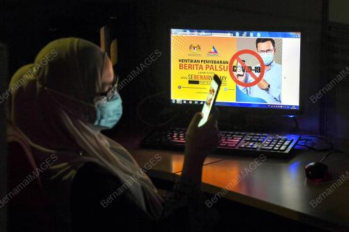 HENTIKAN PENYEBARAN BERITA PALSU