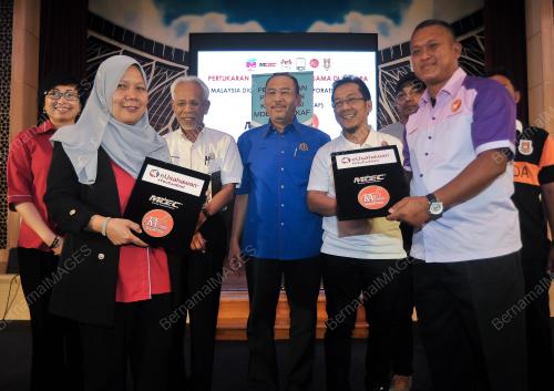 PTJ21_22072017_FELDA_MOU