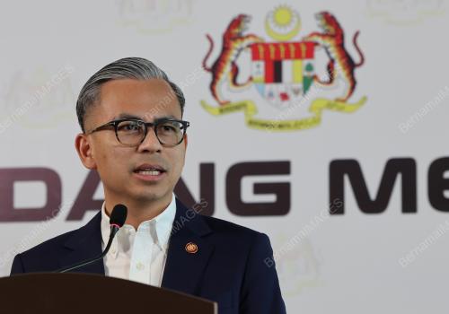 DATUK FAHMI FADZIL