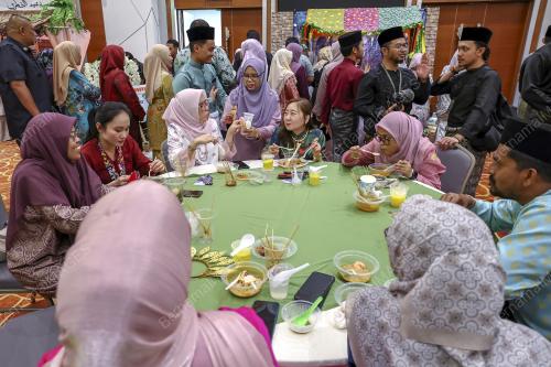 SULAMAN KASIH DI AIDILFITRI PERPADUAN