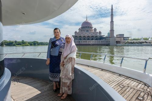 DATUK SERI DR WAN AZIZAH WAN ISMAIL