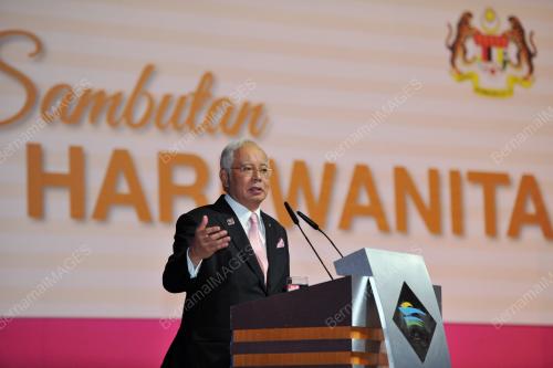 PTJ21_25082016_WANITA