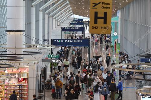 TINJAUAN KLIA TERMINAL 1
