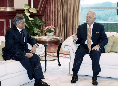 DATUK SERI MOHD NAJIB TUN ABDUL RAZAK