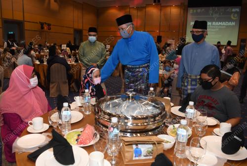 TAN SRI ANNUAR MUSA