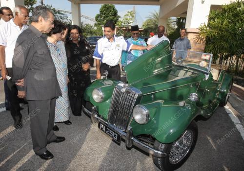 TUN DR MAHATHIR MOHAMAD