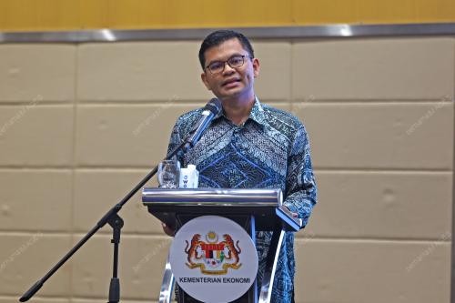 AKMAL NASRULLAH MOHD NASIR