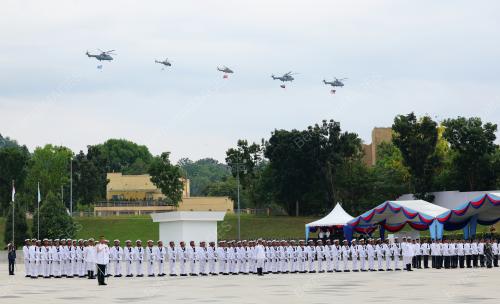 ISTIADAT MENGARAK PANJI PANJI YANG DI PERTUAN AGONG