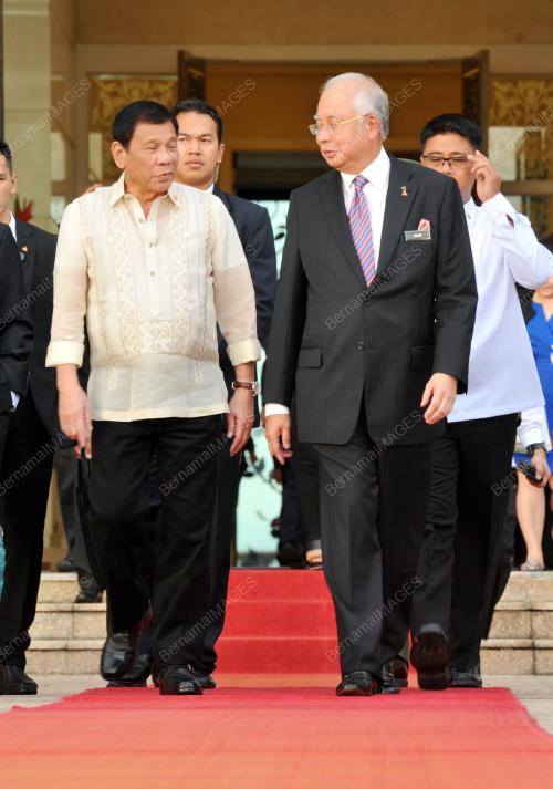 PTJ22_10112016_FILIPINA