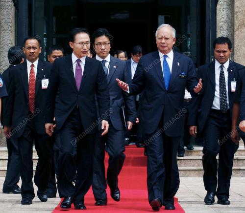 MOHD NAJIB TUN ABDUL RAZAK