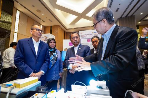 DATUK MOHAMMAD YUSOF APDAL