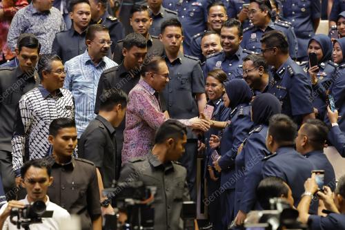DATUK SERI ANWAR IBRAHIM