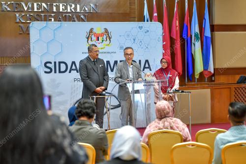 DATUK DR MUHAMMAD RADZI ABU HASSAN