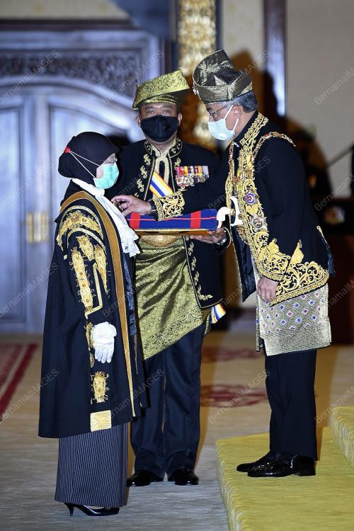 AL-SULTAN ABDULLAH RI'AYATUDDIN AL-MUSTAFA BILLAH SHAH 
