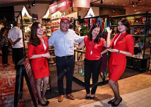 PTJ22_17112017_AIRASIA_BN201711151475